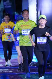 BIB: 3451, 4367, 3489
                            <button type="button" onclick="openModal(26226742)" class="btn btn-primary btn-sm float-right btn-popup" data-toggle="modal" data-target=".modal-high-quality">
                        <i class="fas fa-shopping-cart"></i> Add to Cart
                    </button>
                                            <button type="button" onclick="isThisMe(26226742, true)" class="btn btn-success btn-sm float-right btn-popup btn-isme hidden" data-toggle="tooltip" data-placement="bottom" title="นี่คือรูปของคุณใช่ไหม คลิกที่นี่เพื่อเอาเข้าอัลบั้ม">
                        <i class="fas fa-plus"></i> Add to album
                    </button>
                    <button type="button" onclick="isThisMe(26226742, false)" class="btn btn-warning btn-sm float-right btn-popup btn-isnotme hidden">
                        <i class="fas fa-ban"></i> Remove from album
                    </button>